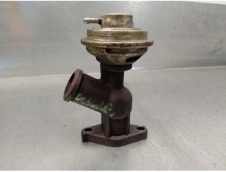 Replacement EGR valve for Volkswagen T5 Transporter/Van 2.5 TDI OEM IAM reference 9640185580 72284302 PIERBURG