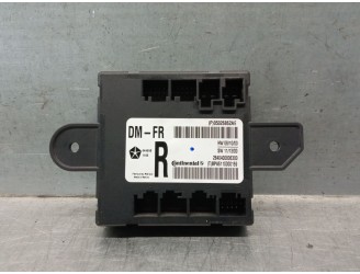 Recambio de centralita cierre para lancia voyager monospace (404_) 2.8 crd (rt, 53) referencia OEM IAM 05026862AE 2840400806300 