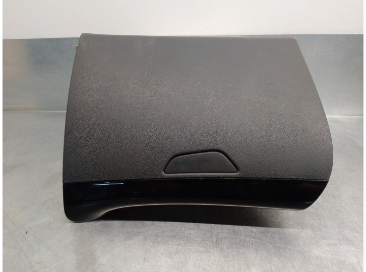 Recambio de guantera para renault captur 1.5 dci diesel fap energy referencia OEM IAM 685004846R 