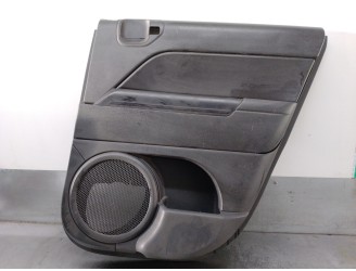 Recambio de guarnecido puerta trasera derecha para jeep compass 2.0 crd cat referencia OEM IAM 1MB121DVAA 5 PUERTAS