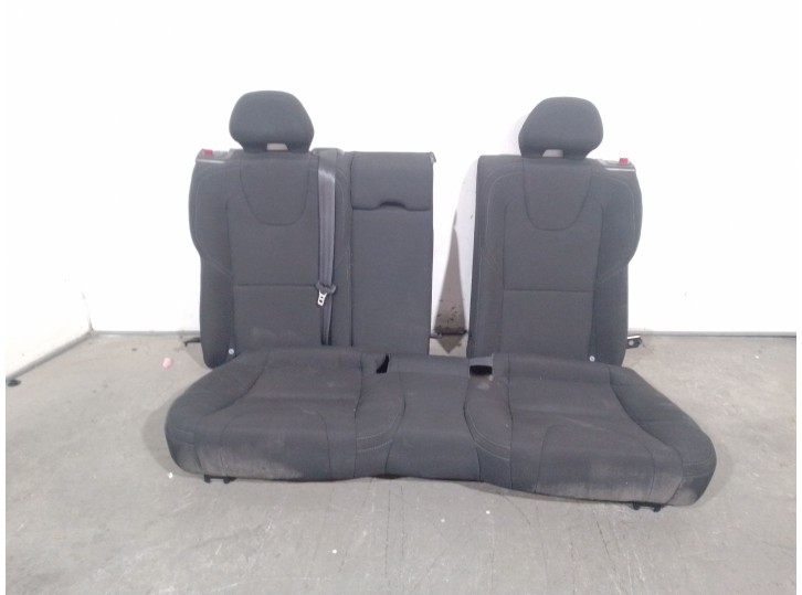 Recambio de asientos traseros para volvo v40 hatchback (525) d2 referencia OEM IAM 39822060 39822060 