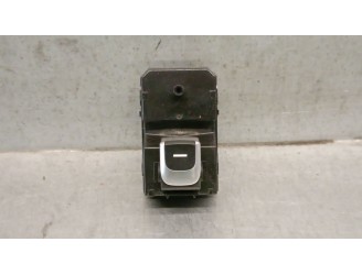 Replacement rear right window switch for Kia Sportage IV (QL, QLE) 1.6 CRDi OEM IAM reference 93590F1120 