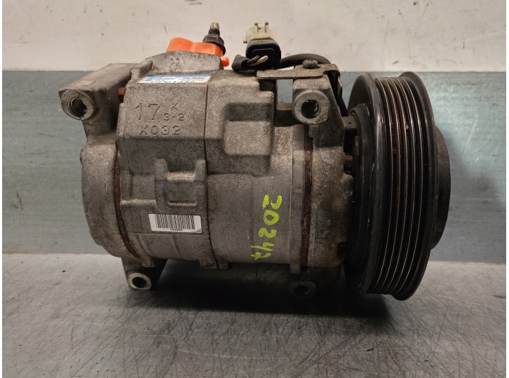 Recambio de compresor aire acondicionado para chrysler voyager (rg) 2.4 cat referencia OEM IAM 05005498AF MC4472205315 