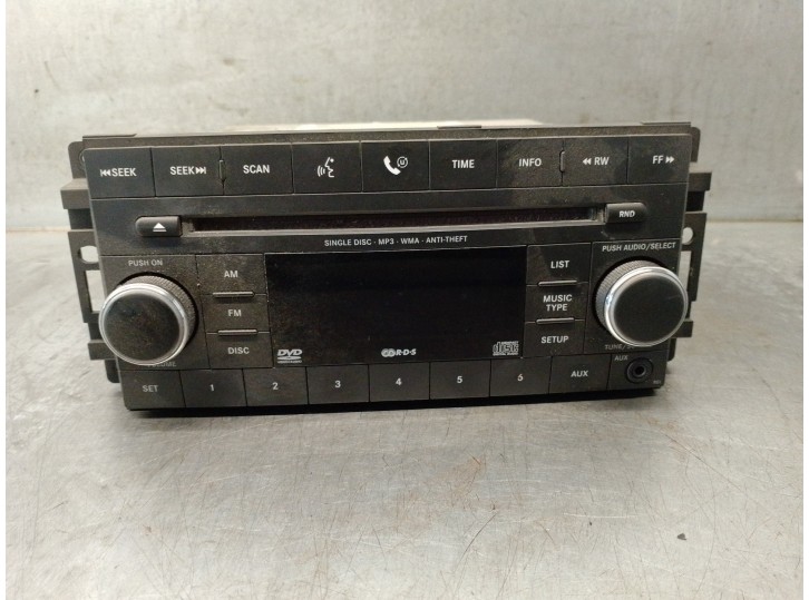 Recambio de sistema audio / radio cd para jeep compass 2.0 crd cat referencia OEM IAM 05064945AC 