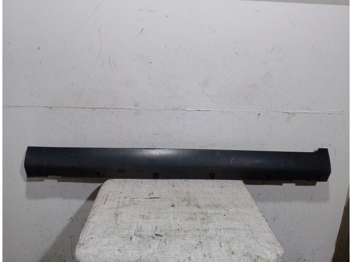 Replacement side skirt for SsangYong XLV SUV e-XGi 160 OEM IAM reference 7955035000 