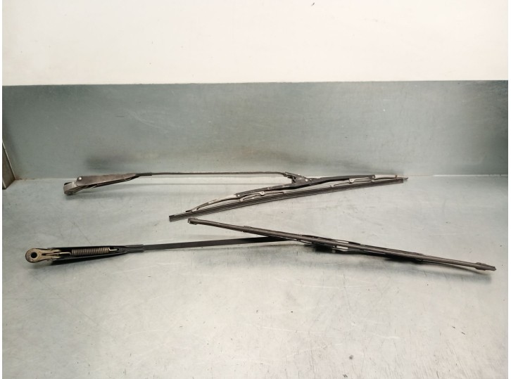Recambio de brazo limpia delantero derecho para talbot solara 1.6 referencia OEM IAM 6J2 