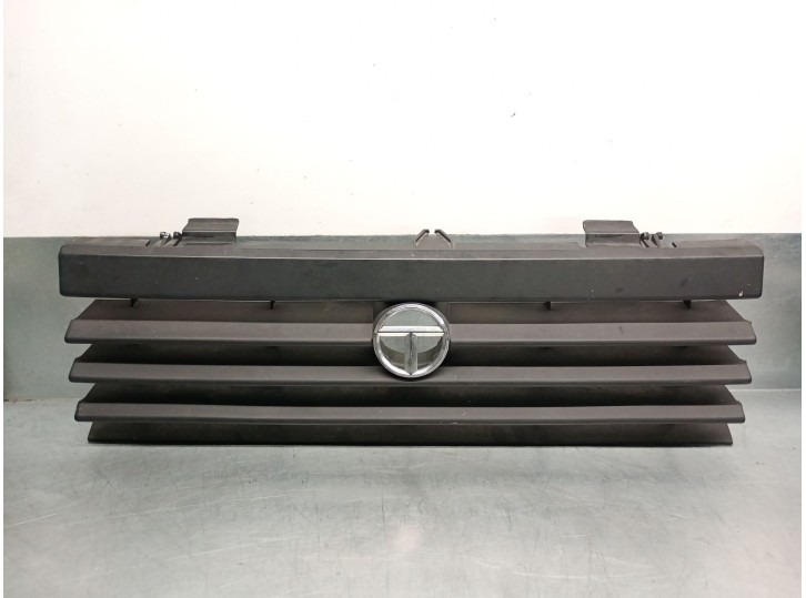 Recambio de rejilla delantera para talbot solara 1.6 referencia OEM IAM 9752053580  