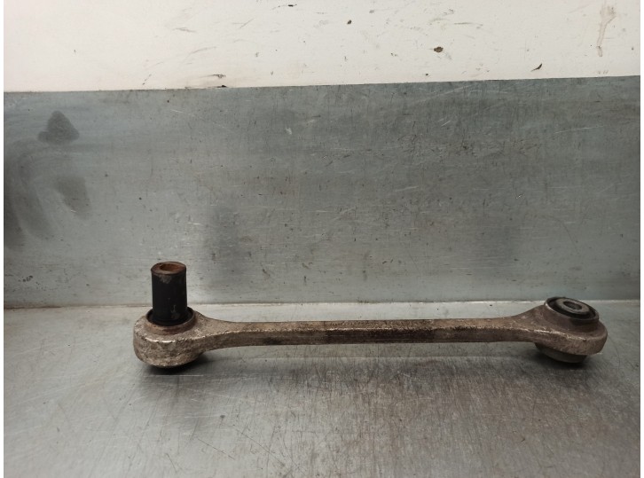 Replacement rear left upper suspension arm for Audi A8 (D2) 4.2 V8 32V OEM IAM reference 4D0501529F 