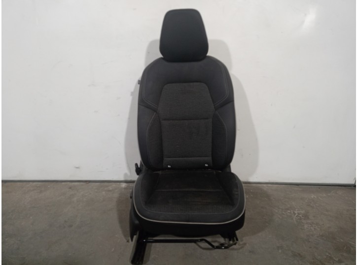 Replacement front right seat for Renault Captur II OEM IAM reference 873200058R LEATHER AND FABRIC BLACK 5 DOORS