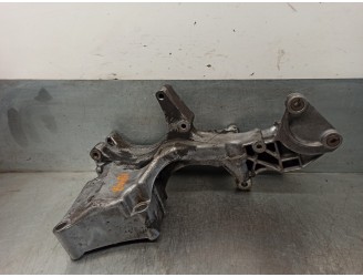 Recambio de soporte alternador para volvo s80 berlina 2.5 turbodiesel referencia OEM IAM 074145169K  