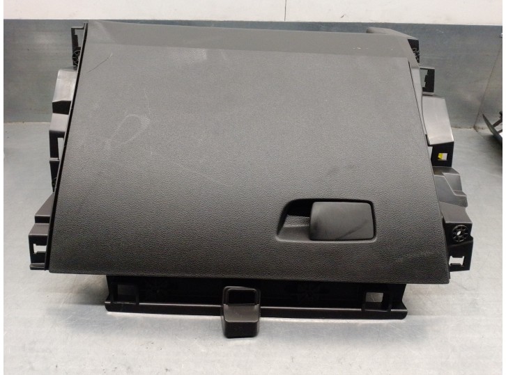 Recambio de guantera para renault captur ii referencia OEM IAM 685005441R 