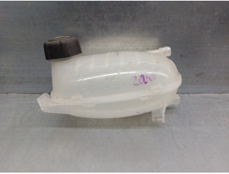 Replacement expansion tank for Renault Captur II OEM IAM reference 217102572R 