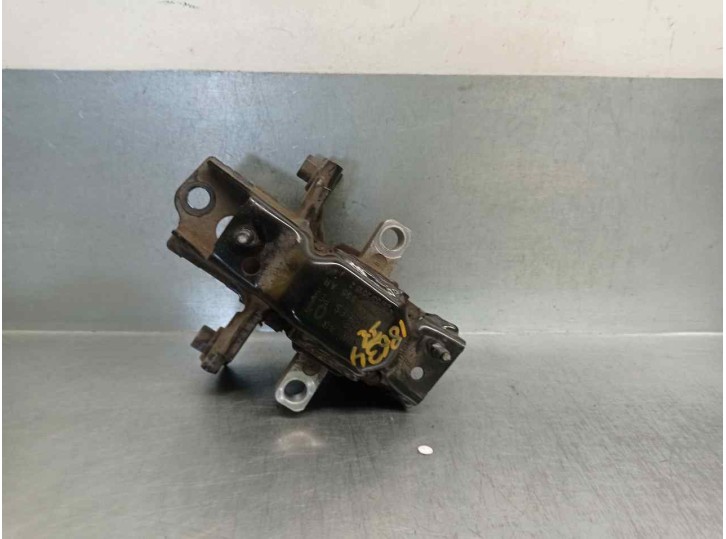 Recambio de soporte cambio para skoda fabia 1.2 tsi referencia OEM IAM 6Q0199555AR  