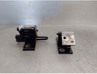 Recambio de bisagra puerta para audi a8 (d2) 4.2 v8 32v referencia OEM IAM 4D0831401  