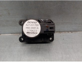 Recambio de motor apertura trampillas climatizador para renault captur ii referencia OEM IAM A21201700 HD36001A DENSO