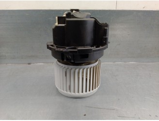 Recambio de motor calefaccion para renault captur ii referencia OEM IAM 272104788R MR116244 