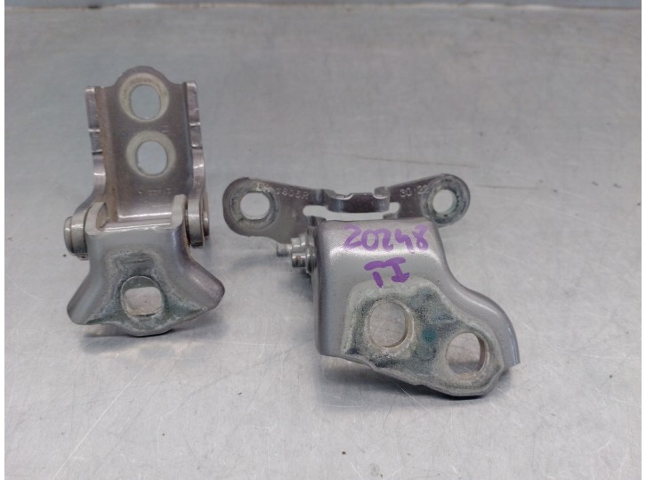 Recambio de bisagra puerta para renault captur ii referencia OEM IAM 804007083R TRASERA IZQUIERDA 