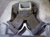 Replacement right engine mount for Citroën C3 II OEM IAM reference 9647722280 9681015380 