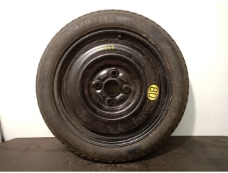 Recambio de neumatico repuesto para toyota yaris (_p9_) 1.4 d-4d (nlp90_) referencia OEM IAM 426110D230 T12570D1595M BRIDGESTONE