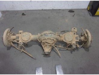 Recambio de puente trasero para mitsubishi montero (v20/v40) 2.8 turbodiesel referencia OEM IAM MR241580 PARA DISCOS 6 AGUJEROS 