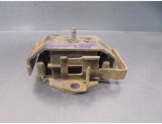 Recambio de soporte motor para mitsubishi montero (v20/v40) 2.8 turbodiesel referencia OEM IAM MR210033  