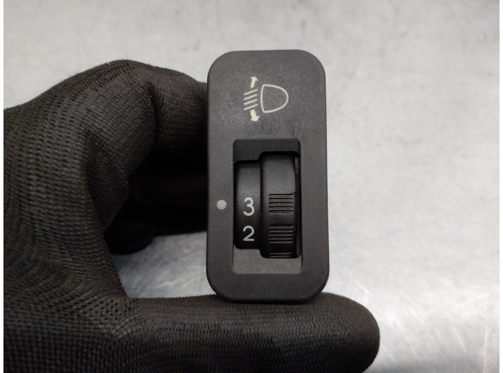 Recambio de mando para peugeot 206 berlina 2.0 hdi cat referencia OEM IAM 1925699 