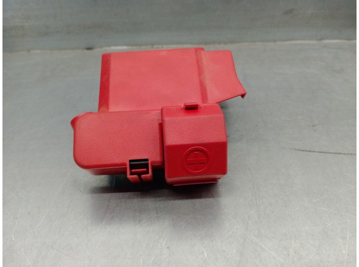 Replacement relay / fuse box for Renault Captur II OEM IAM reference 7242646930 