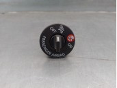 Replacement airbag button for Renault Captur II OEM IAM reference 681991670R 