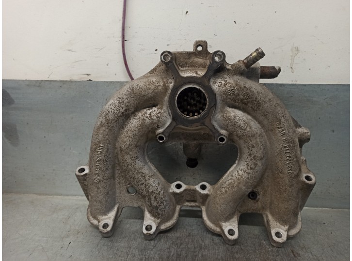 Recambio de colector admision para seat ibiza (6k) 1.6 referencia OEM IAM 032129713B  