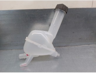 Recambio de deposito expansion para renault captur ii referencia OEM IAM 217102102R 217102102R 