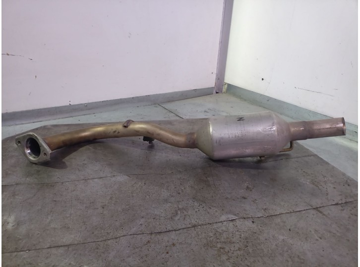 Recambio de tubo escape trasero para toyota yaris (_p13_) 1.5 (nsp131_) referencia OEM IAM 30Y26 174300Y390 