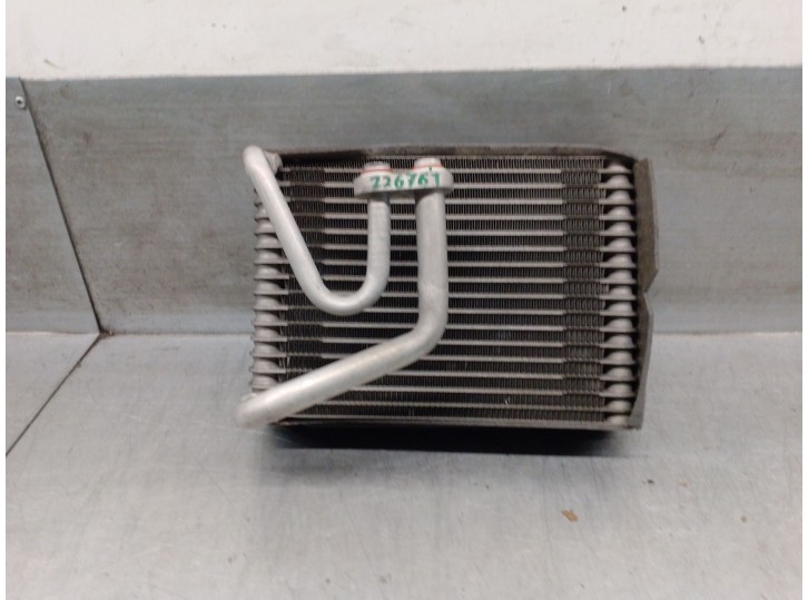 Recambio de evaporador aire acondicionado para ssangyong rodius ii 2.0 xdi referencia OEM IAM 671950  