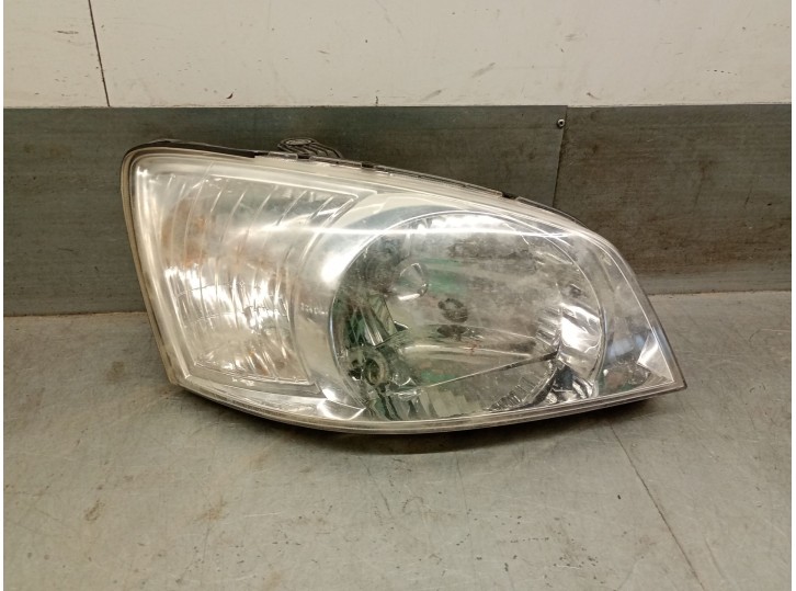 Recambio de faro derecho para hyundai getz (tb) 1.3 referencia OEM IAM 921201C010 921201C010 