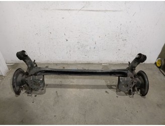 Recambio de puente trasero para toyota yaris (_p13_) 1.5 (nsp131_) referencia OEM IAM 421100D520 421100D520 