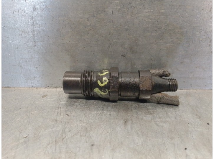 Recambio de inyector para volkswagen polo berlina (6n1) 1.9 diesel referencia OEM IAM KCA30S79 068130202F BOSCH