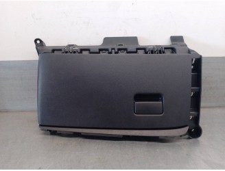 Recambio de guantera para toyota yaris 1.5 16v cat referencia OEM IAM 55550K0030 