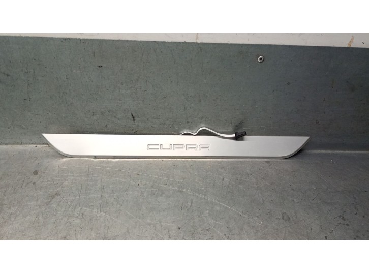 Recambio de moldura para cupra formentor (km7, kmp) 1.5 tsi referencia OEM IAM 5F4947417D 5F4947417D 