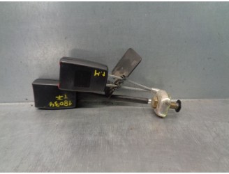 Recambio de enganche cinturon para skoda superb (3u4) 2.0 tdi dpf referencia OEM IAM 3B0857739C  TRA IZ CENT.