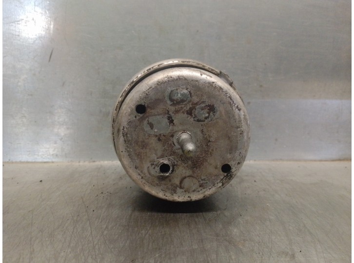 Recambio de soporte motor para skoda superb (3u4) 2.0 tdi dpf referencia OEM IAM 8D0199379AE 051121064121 