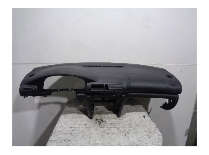Recambio de salpicadero para skoda superb (3u4) 2.0 tdi dpf referencia OEM IAM 3U1857002BDPRK NEGRO 