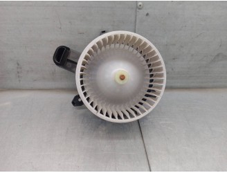 Recambio de motor calefaccion para toyota yaris 1.5 16v cat referencia OEM IAM CZ1163606062 CZ1163606062 DENSO