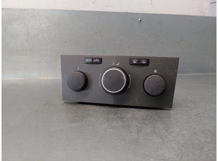 Recambio de mando climatizador para opel astra gtc 1.7 16v cdti referencia OEM IAM 13122963  
