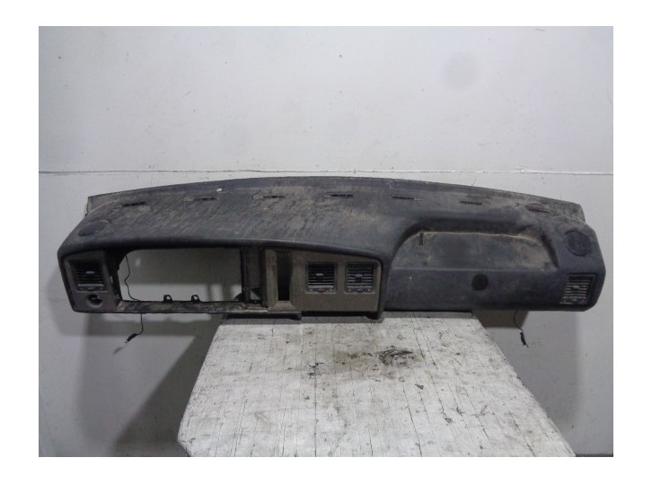 Recambio de salpicadero para nissan atleon nissan atleon referencia OEM IAM 4632726 NEGRO 