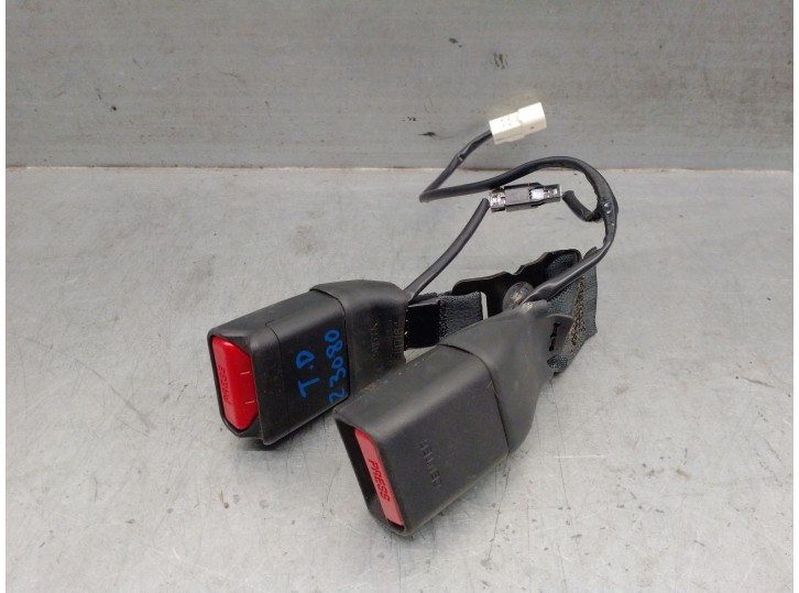 Recambio de enganche cinturon para suzuki vitara (ly) 1.4 hybrid (mild hybrid) referencia OEM IAM 8495054P015PK 8495054P015PK 