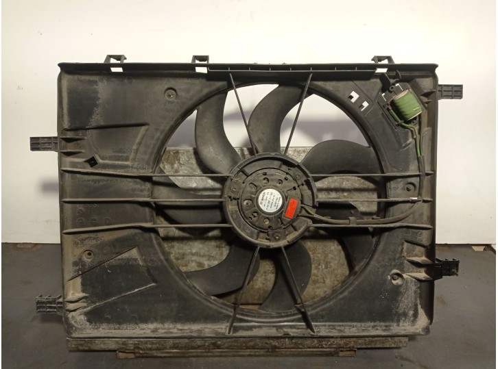 Recambio de electroventilador para chevrolet cruze (j300) 1.6 referencia OEM IAM 16457013 13347162 0130308451 BOSCH