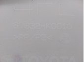 Recambio de molduras delanteras para toyota yaris 1.5 16v cat referencia OEM IAM 67832K0010  