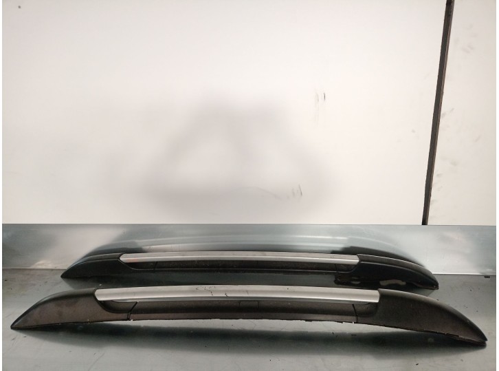 Recambio de portaequipajes para dacia sandero ii 0.9 tce cat referencia OEM IAM 738210512R 738202140R 