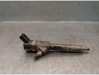 Recambio de inyector para renault grand scénic iii (jz0/1_) 1.9 dci referencia OEM IAM H82778396 0445110328 BOSCH