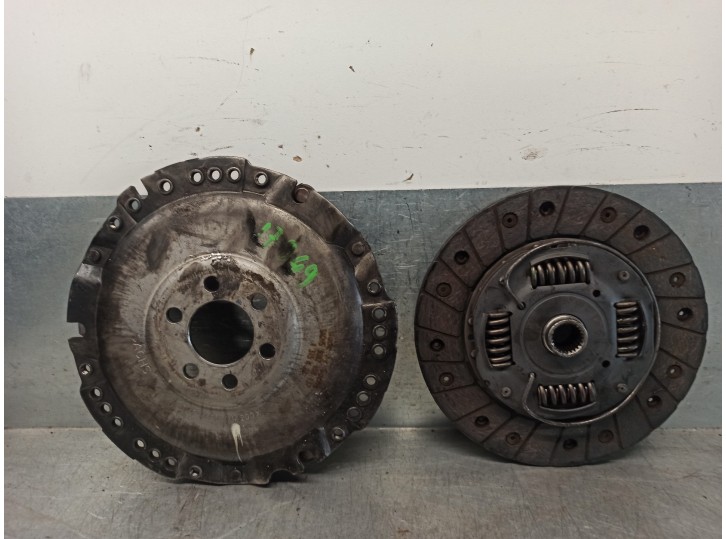 Recambio de kit embrague para seat inca (6k9) 1.9 diesel cat (1y) referencia OEM IAM 067141026B 3082108137 SACHS