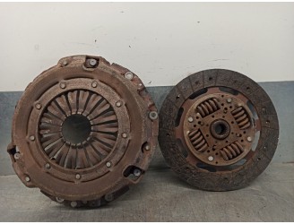 Recambio de kit embrague para renault trafic caja cerrada (ab 4.01) 2.5 dci diesel cat referencia OEM IAM 7701476333 